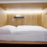 旅馆 Capsule