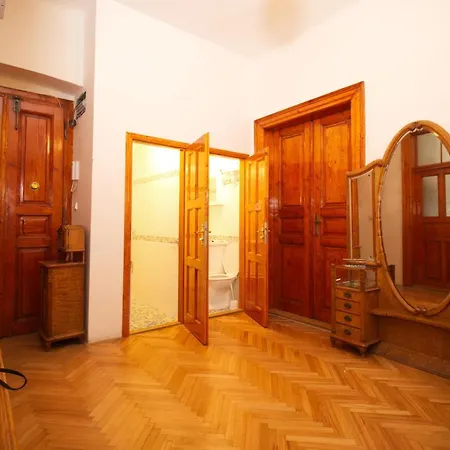 Capsule Albergue