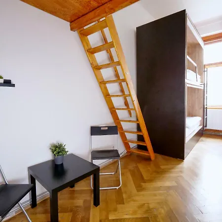 Capsule * Praha