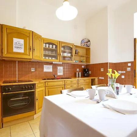 Capsule Albergue *